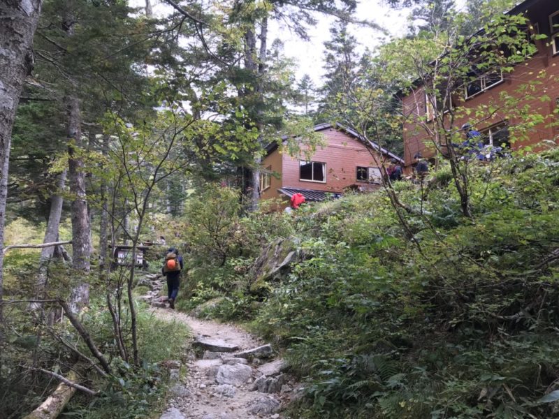 南岳 中岳 大喰岳 槍ヶ岳 南岳小屋 天狗池 天狗原 槍沢 ルート 上高地 平湯 あかんだな 初心者 山登り 登山 ハイキング hiking ハイク hike トレッキング trekking テント泊 テン泊 テント 1泊2日 岐阜県側 岐阜県 バス すすむ susumu susumudiy 紅葉