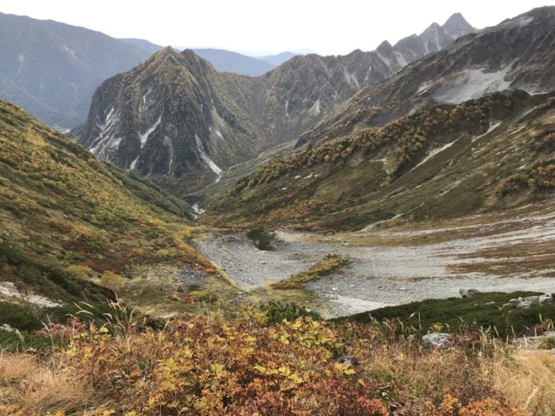 南岳 中岳 大喰岳 槍ヶ岳 南岳小屋 天狗池 天狗原 槍沢 ルート 上高地 平湯 あかんだな 初心者 山登り 登山 ハイキング hiking ハイク hike トレッキング trekking テント泊 テン泊 テント 1泊2日 岐阜県側 岐阜県 バス すすむ susumu susumudiy 紅葉