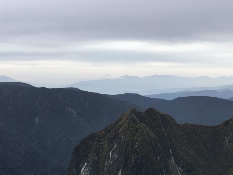 南岳 中岳 大喰岳 槍ヶ岳 南岳小屋 天狗池 天狗原 槍沢 ルート 上高地 平湯 あかんだな 初心者 山登り 登山 ハイキング hiking ハイク hike トレッキング trekking テント泊 テン泊 テント 1泊2日 岐阜県側 岐阜県 バス すすむ susumu susumudiy 紅葉