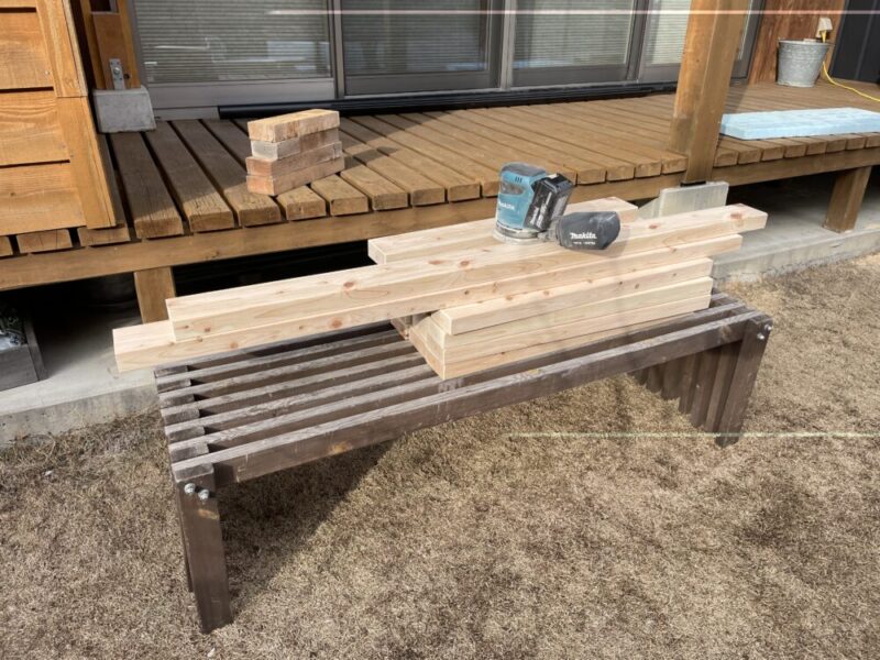 ウッドデッキ wooddeck 小さな 小型 置くだけ 縁台 金具 ホームセンター セルフビルド self-build self build selfbuild 小屋外壁 外壁材 野地板 乾燥 下見張 下見張り 鎧張り 塗装 塗料 木部 木材 キシラデコール ウッディガード 小屋を建てる 小屋diy 小屋つくり 小屋作り 小屋作り方 作り方 小屋 小屋づくり タイニーハウス ガレージ ガレージライフ ガレージを建てる 基礎 木の家 家いじり エクステリア 雑木の庭 庭いじり 庭 庭づくり ガーデン ガーデニング ガーデンライフ 自然素材 自然素材住宅 diy DIY DIY男子 DIY女子 自作 手作り 日曜大工 木工 アウトドア 簡単 おしゃれ 材料 愛知県 岐阜県 三重県 すすむ susumu susumudiy tinyhouse tiny shed hed cabin diyboy diygirl